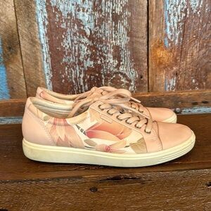 Ecco Soft Pink Floral Sneakers